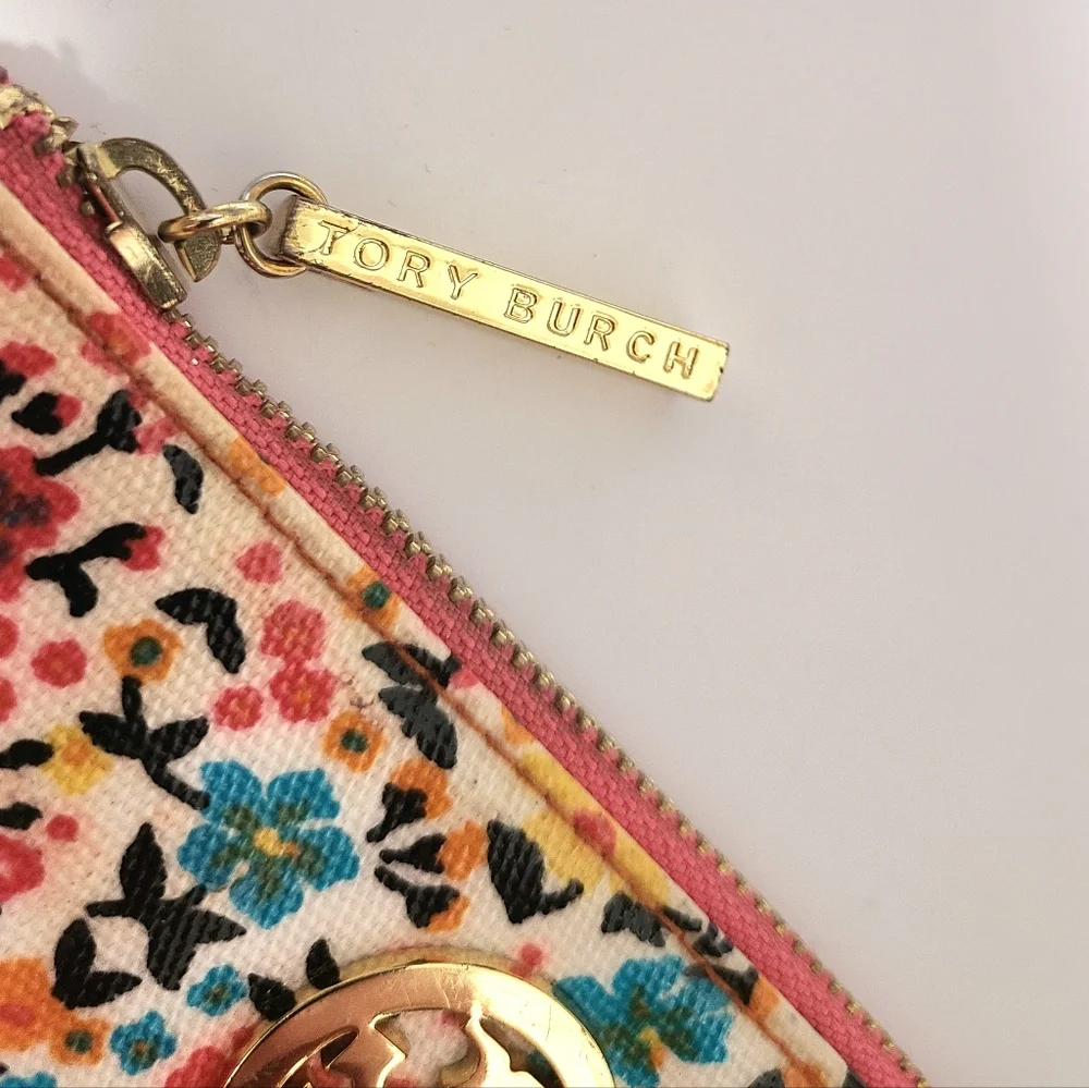 Tory Burch Vintage Floral Wristlet Clip-in Pouch in Pink Multi